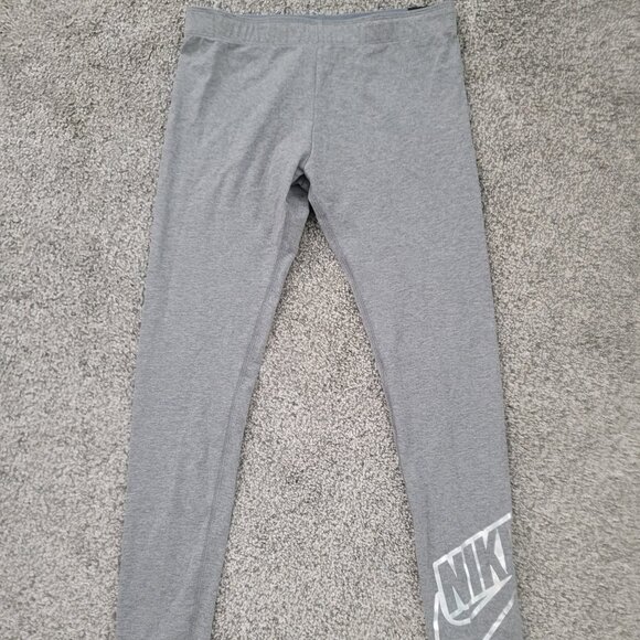 Girls Grey Nike Tight Fit Leggings Large- New with Tag! - Picture 1 of 10